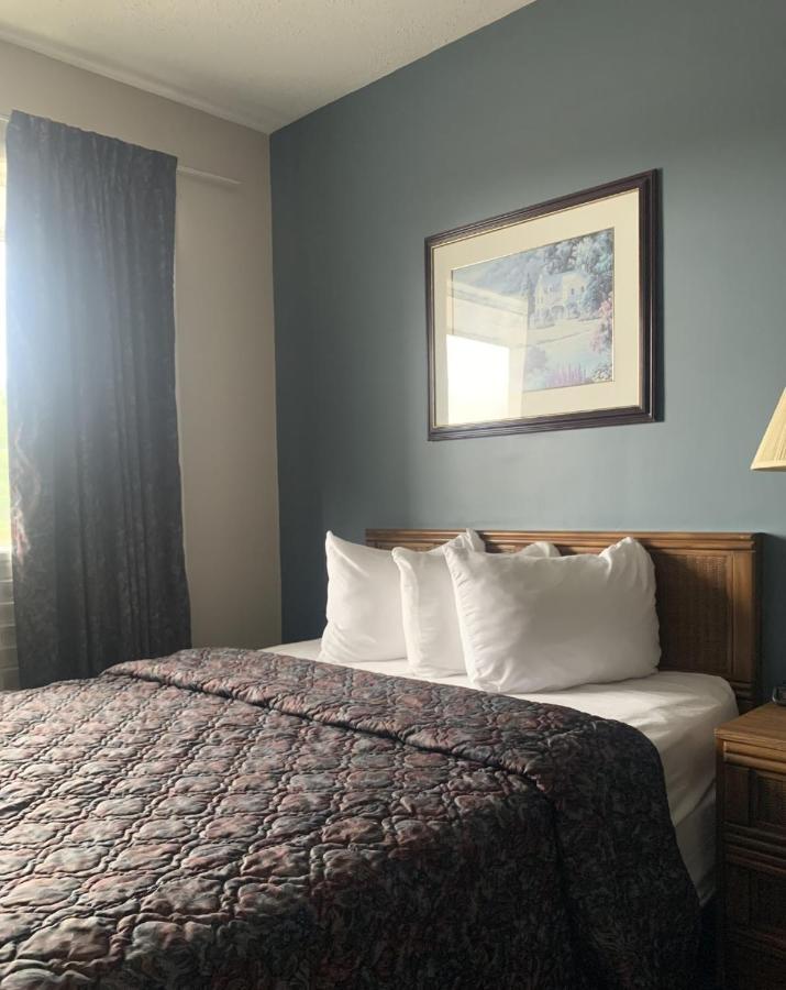 Bancroft Inn & Suites Kültér fotó
