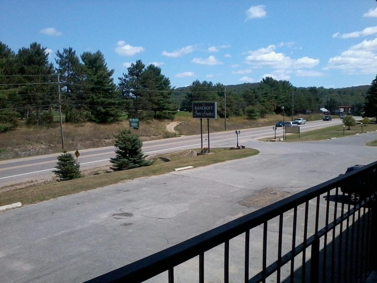 Bancroft Inn & Suites Kültér fotó